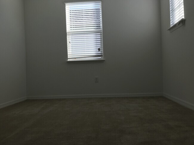 Building Photo - 12928 Westside Vlg Lp