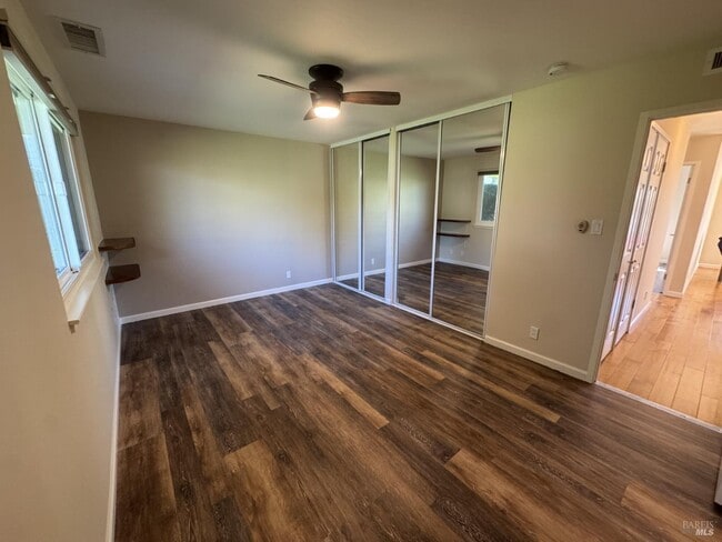 Building Photo - 1060 Los Gamos Rd