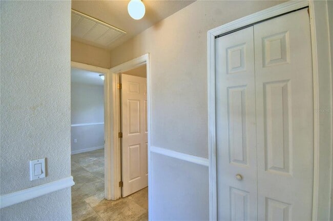 Building Photo - 223 Grouper Ct