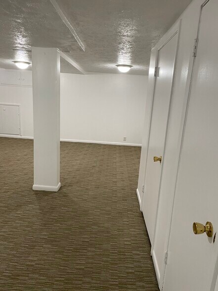 Building Photo - 4922 California St