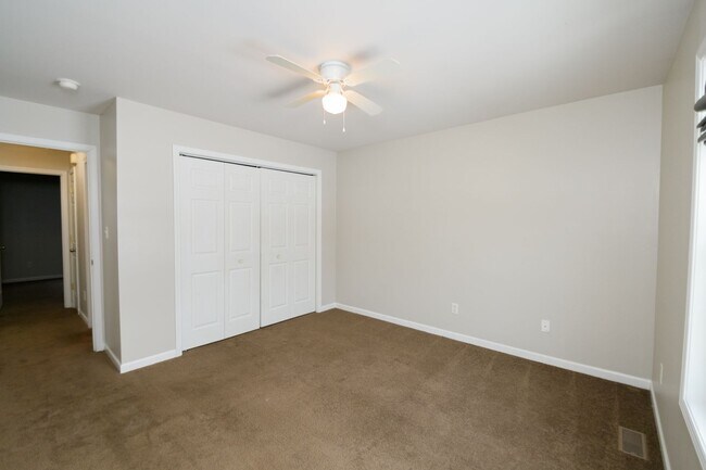 Building Photo - 693 Dearborn Rd