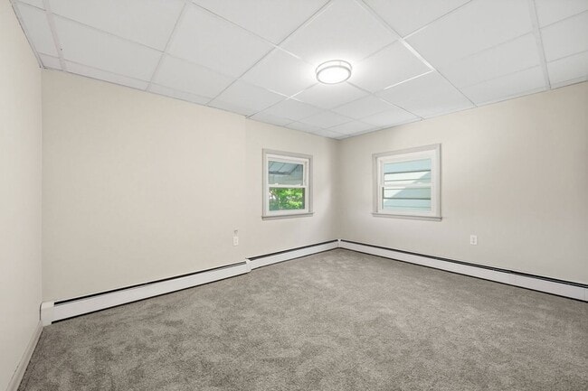 Building Photo - 125 S Clay St