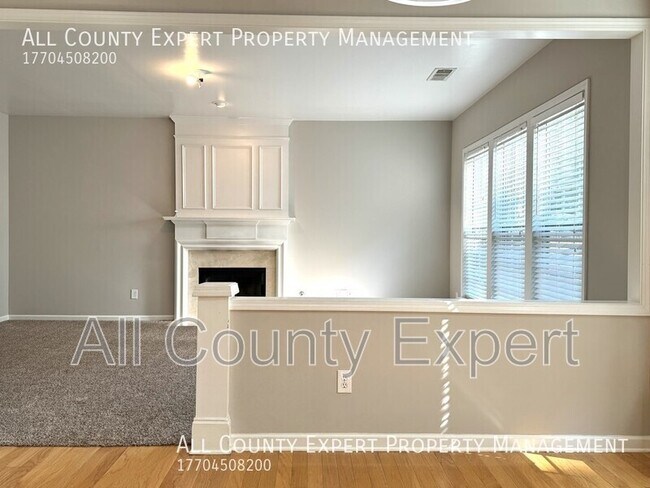 Building Photo - 3670 Fedorite Walk