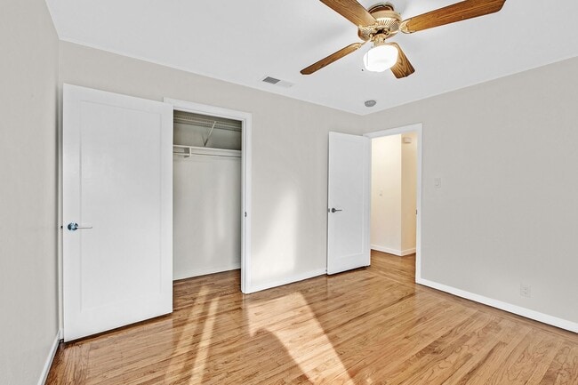 Building Photo - Newly Updated 2/2