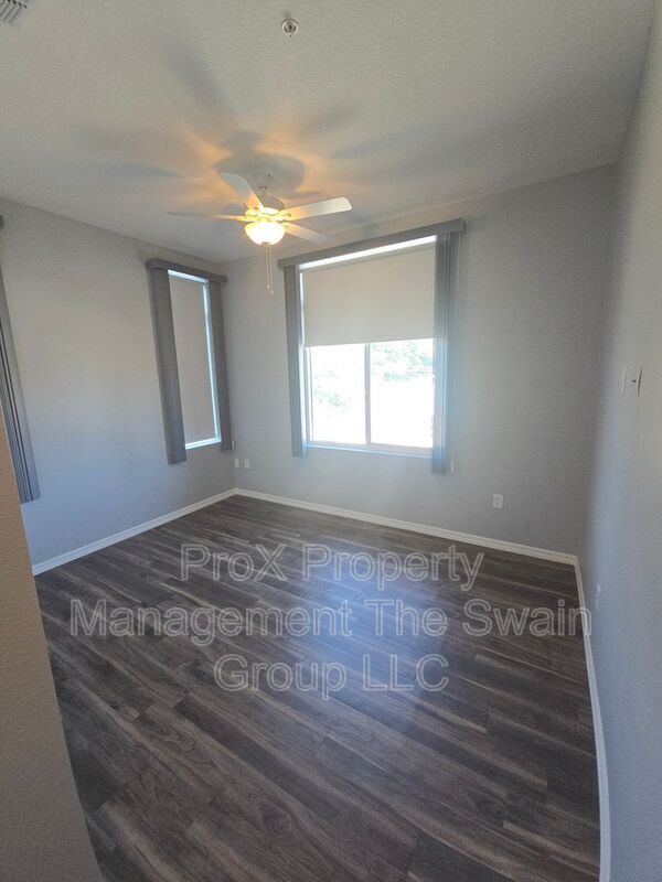 Building Photo - 760 Ave C SW