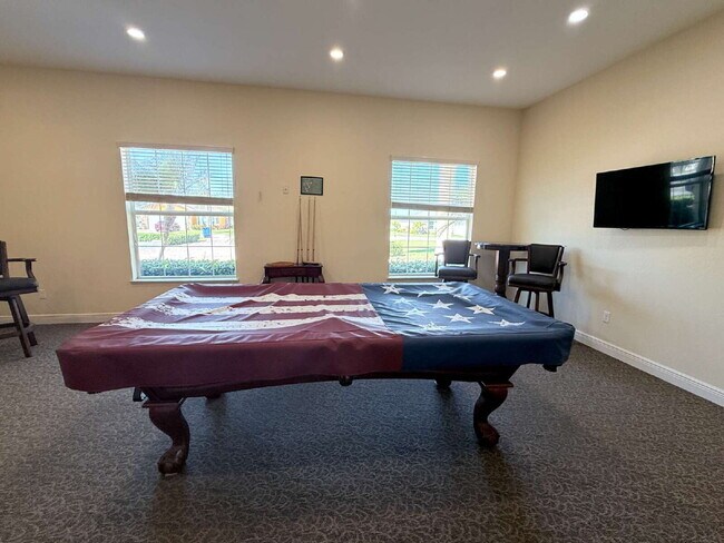 Building Photo - 1388 Stone Ridge Cir