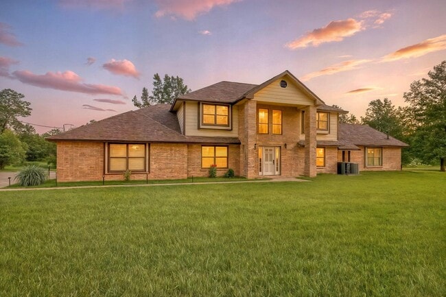 Primary Photo - 231 Schmidt Ln