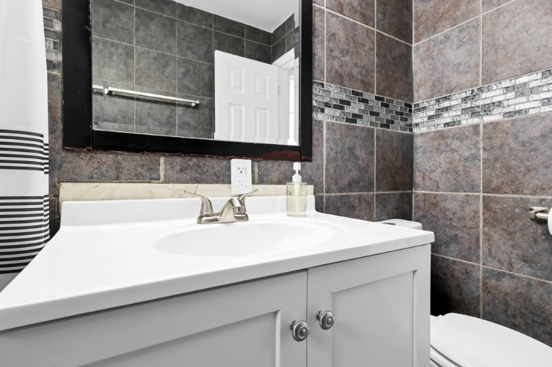 Building Photo - 3333 Dresden St