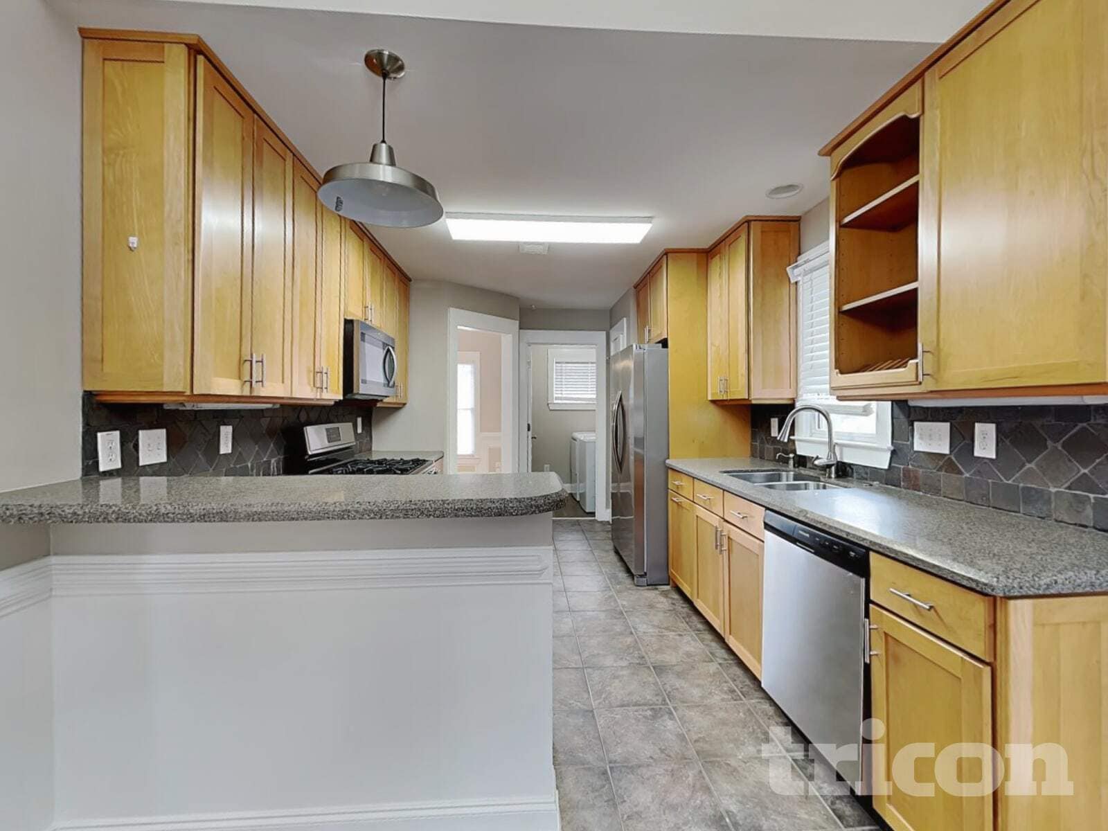 Building Photo - 71 Jefferson Dr