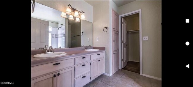 Building Photo - 1416 Plaza Fatima Ct