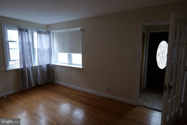 Building Photo - 1131 Kerper St