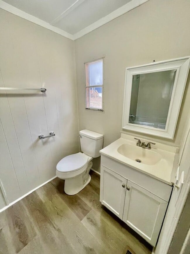 Building Photo - Adorable  3 bedroom 2 bath Mobile Home located it Dallas