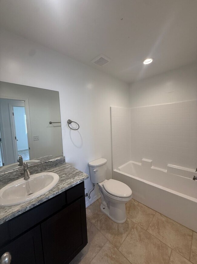 Building Photo - 953 Berk Ave