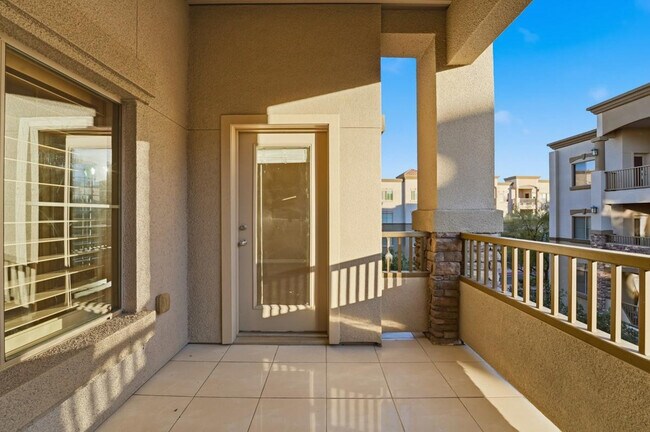 Building Photo - 5350 E Deer Valley Dr