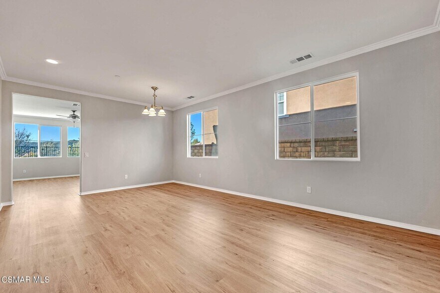 Building Photo - 22632 Dragonfly Ct