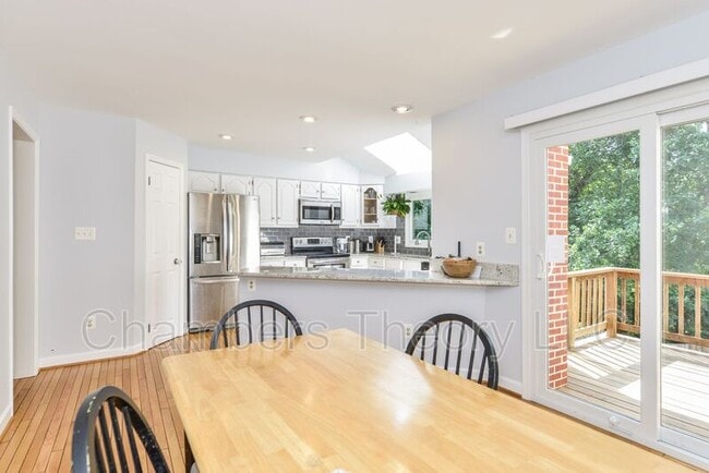 Building Photo - 6868 McLean Province Cir
