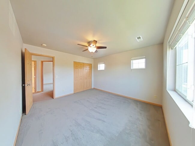 Building Photo - 3505D Fallon Dr