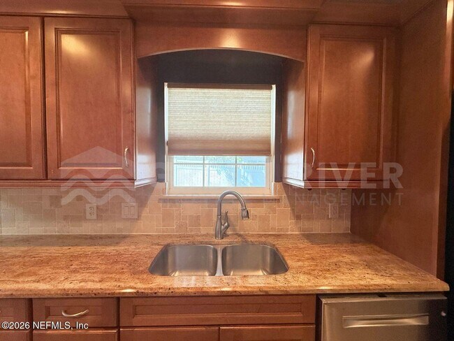 Building Photo - 2285 Richard Lee St