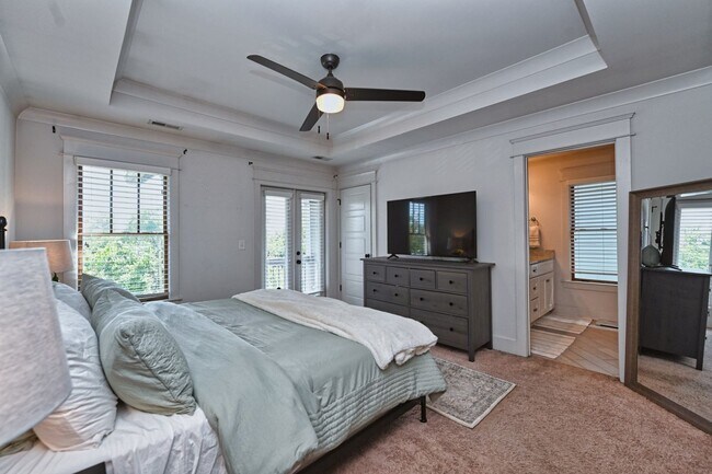 Building Photo - **NEWER HOME IN THE HEART OF EAST NASHVILL...