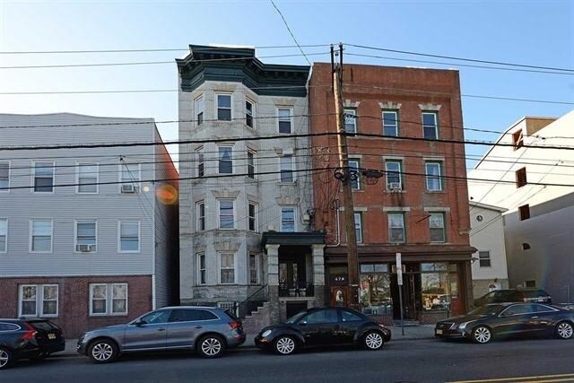 Building Photo - 477 Palisade Ave