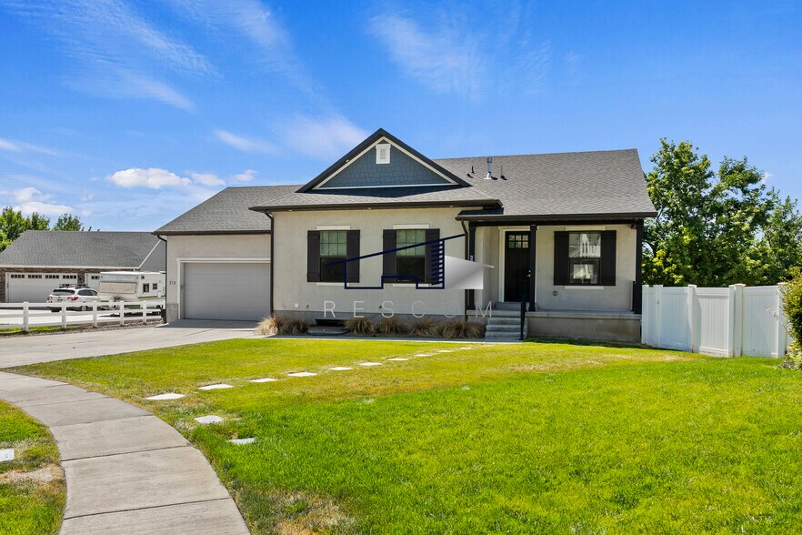Building Photo - 378 W Clark Cir