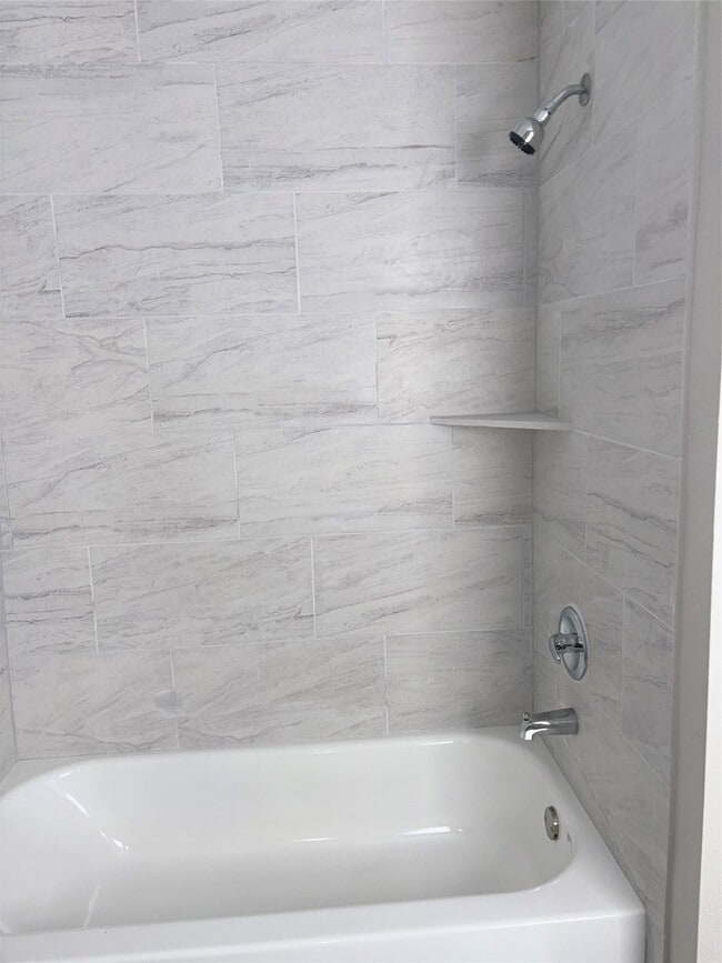 Building Photo - 3700 4th St