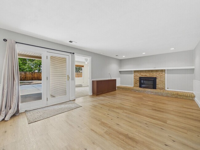 Building Photo - Gorgeous Home in Centennial!