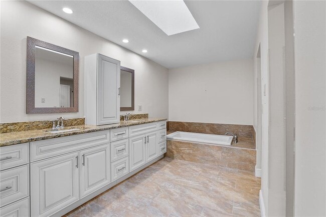 Building Photo - 6766 Edgeworth Dr
