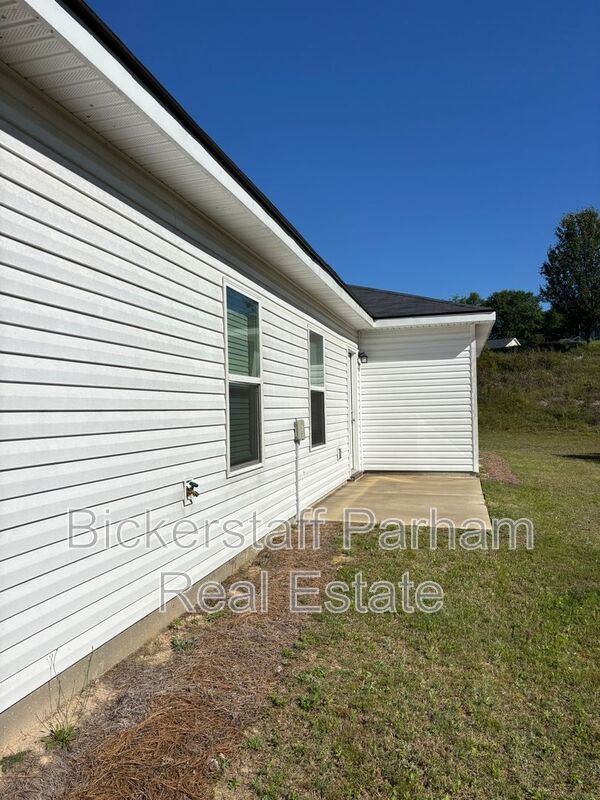 Building Photo - 6439 Sandy Bottom Dr