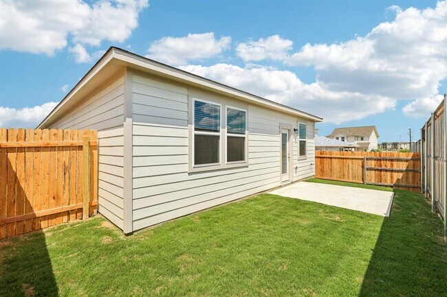 Building Photo - 125 Cutleaf