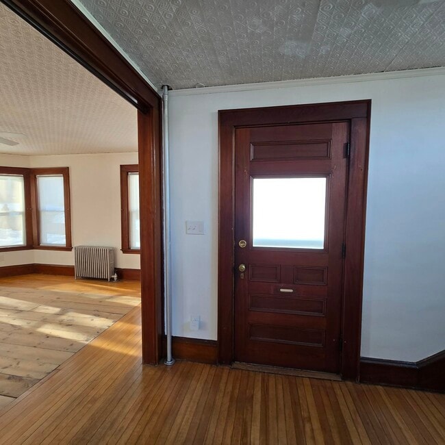 Building Photo - 67 Park St