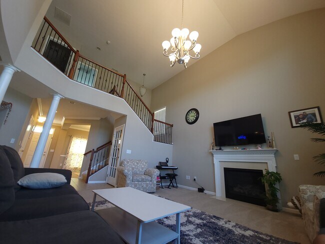 Building Photo - 6321 Brandon Dr