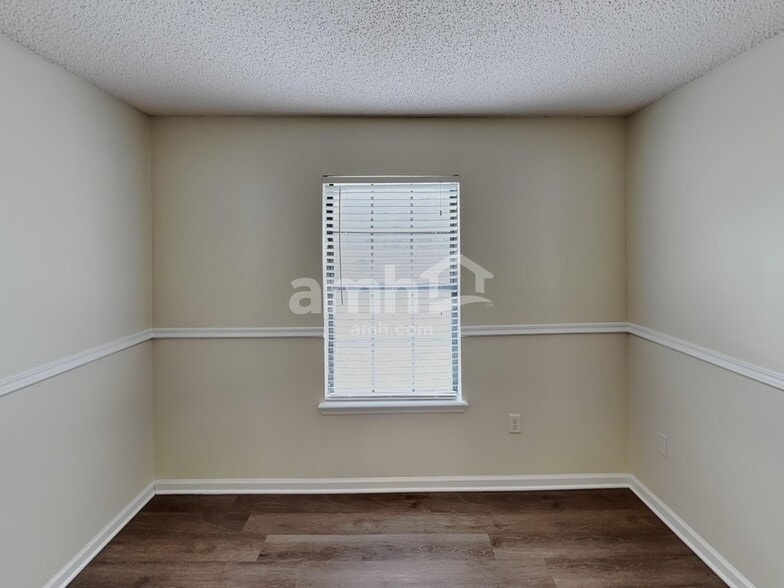 Building Photo - 3747 Alcove Dr