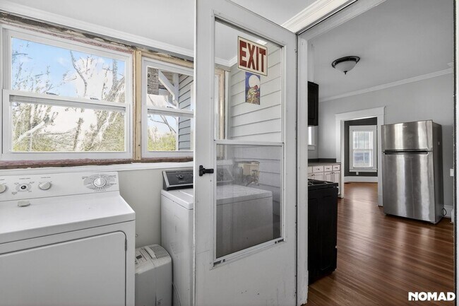 Building Photo - Charming 4BR House in Greensboro