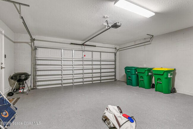 Building Photo - 144 Mediterranean Way