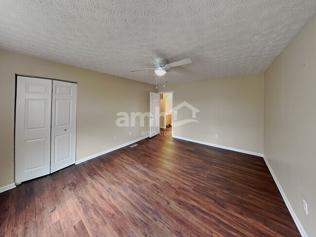 Building Photo - 167 Firestone Dr