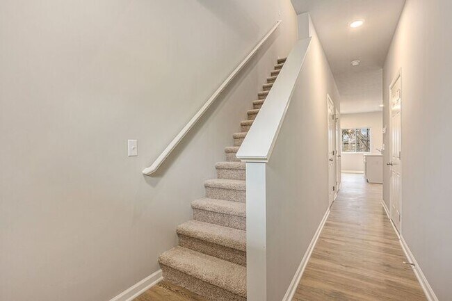 Building Photo - 3517 E Sedge Wren Dr