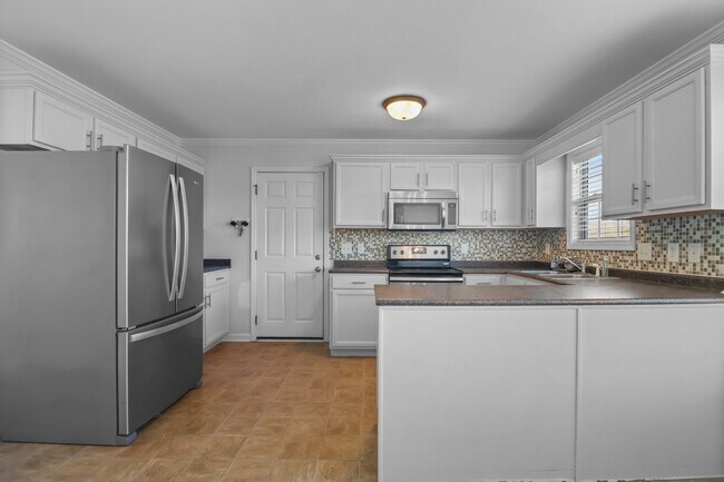 Building Photo - 1213 Channelview Dr