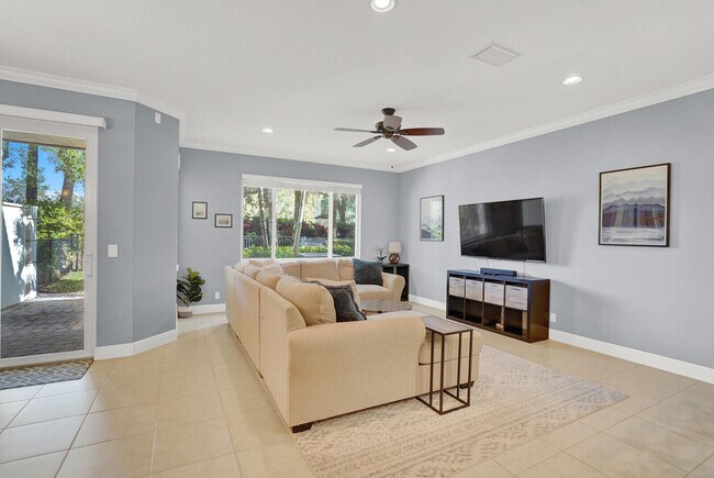 Building Photo - 2005 Foxtail View Ct