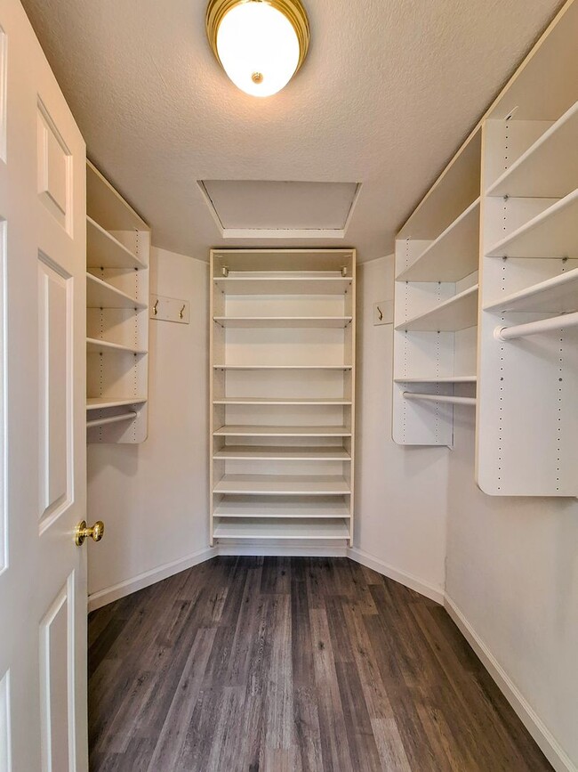 Building Photo - 802 Schooner Bay Dr