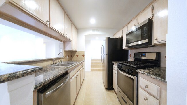 Building Photo - 11020 Hesby St