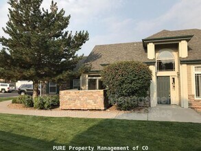 Building Photo - 9201 W Chatfield Pl