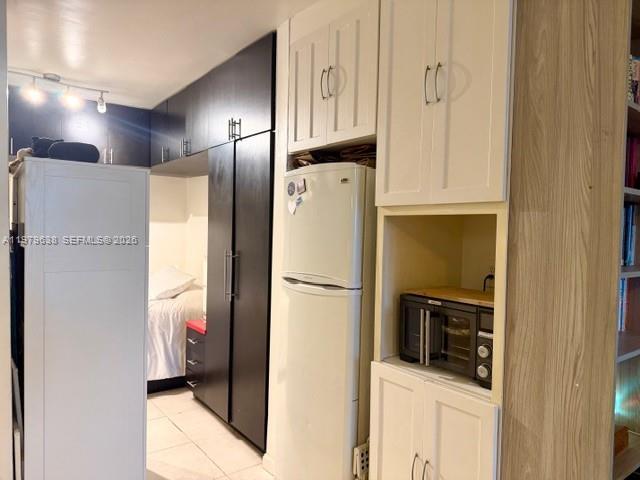 Building Photo - 2445 Lake Pancoast Dr