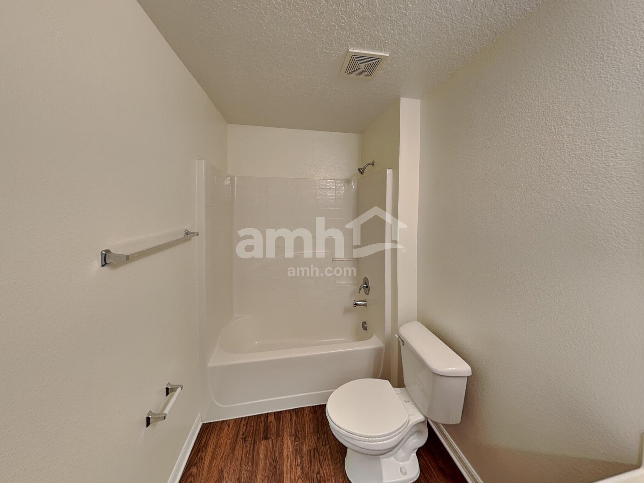 Building Photo - 209 King Arthur Ct