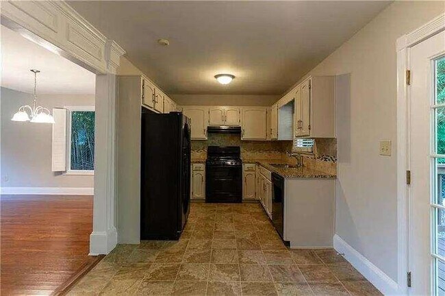 Building Photo - 3562 Bryant Ln