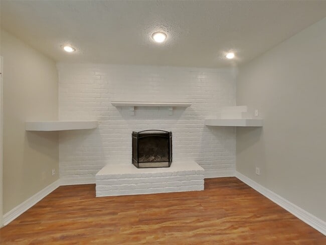 Building Photo - 4238 Burkegate Dr