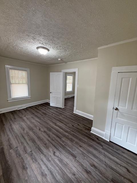 Building Photo - 3844 Green Point Dr