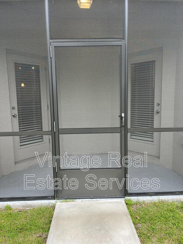 Building Photo - 1712 Roseville St