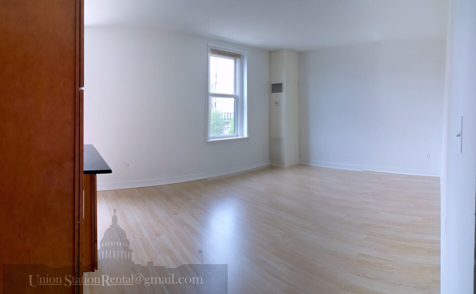 New Custom Windows - 333 2nd St NE