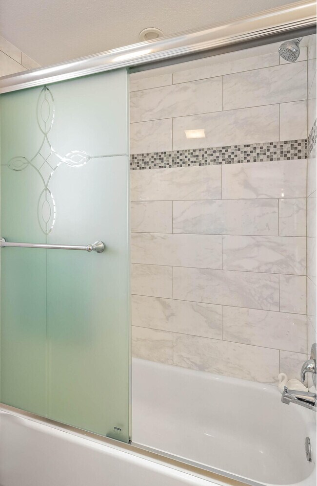 Building Photo - 3951 Via Poinciana